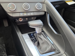 Hyundai Elantra SE IVT 2026