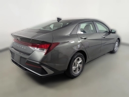Hyundai Elantra SE IVT 2025