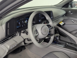 Hyundai Elantra SE IVT 2025