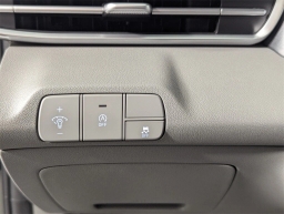 Hyundai Elantra SE IVT 2025