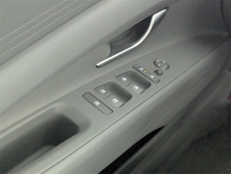 Hyundai Elantra SE IVT 2025