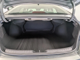 Hyundai Elantra SE IVT 2025