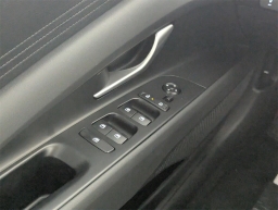 Hyundai Elantra SE IVT 2025