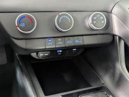 Hyundai Elantra SE IVT 2025