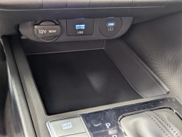 Hyundai Elantra SE IVT 2025