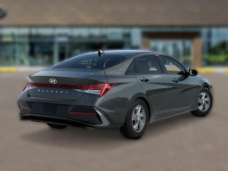 Hyundai Elantra SE IVT 2026
