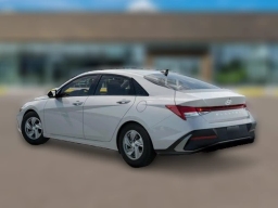 Hyundai Elantra SE IVT 2026