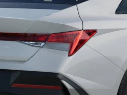 Hyundai Elantra SE IVT 2026