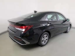Hyundai Elantra SE IVT 2025
