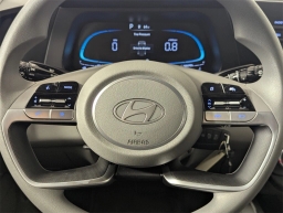 Hyundai Elantra SE IVT 2025