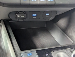 Hyundai Elantra SE IVT 2025