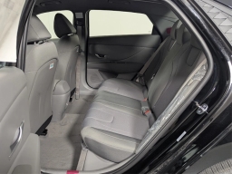 Hyundai Elantra SE IVT 2025