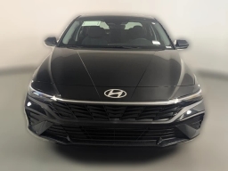 Hyundai Elantra SE IVT 2025