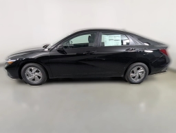 Hyundai Elantra SE IVT 2025