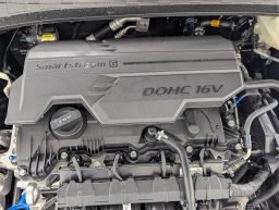 Hyundai Elantra SE IVT 2025