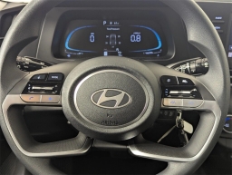 Hyundai Elantra SE IVT 2025