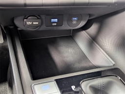 Hyundai Elantra SE IVT 2025