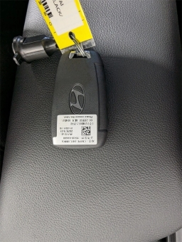 Hyundai Elantra SE IVT 2025