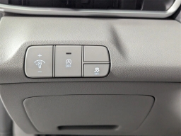 Hyundai Elantra SE IVT 2025