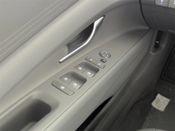 Hyundai Elantra SE IVT 2025