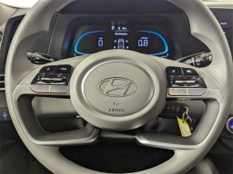 Hyundai Elantra SE IVT 2025