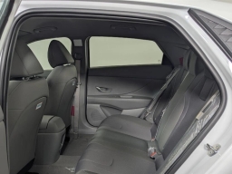 Hyundai Elantra SE IVT 2025