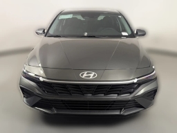 Hyundai Elantra SE IVT 2025