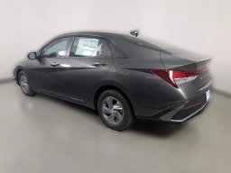 Hyundai Elantra SE IVT 2025