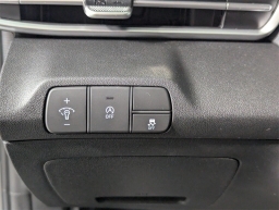 Hyundai Elantra SE IVT 2025