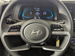 Hyundai Elantra SE IVT 2025