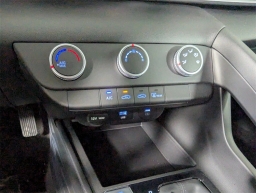 Hyundai Elantra SE IVT 2025