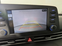 Hyundai Elantra SE IVT 2025