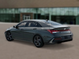 Hyundai Elantra SEL Sport IVT 2026