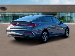 Hyundai Elantra SEL Sport IVT 2025