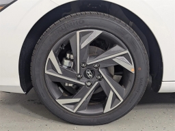 Hyundai Elantra SEL Sport IVT 2025