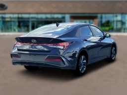 Hyundai Elantra SEL Sport IVT 2026