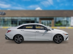 Hyundai Elantra SEL Sport IVT 2026