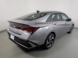 Hyundai Elantra SEL Sport IVT 2025