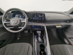 Hyundai Elantra SEL Sport IVT 2025