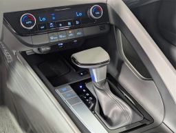 Hyundai Elantra SEL Sport IVT 2025