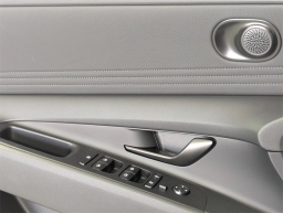 Hyundai Elantra SEL Sport IVT 2025