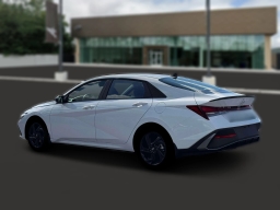 Hyundai Elantra SEL Sport IVT 2026