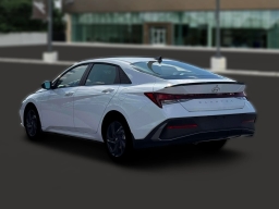 Hyundai Elantra SEL Sport IVT 2026