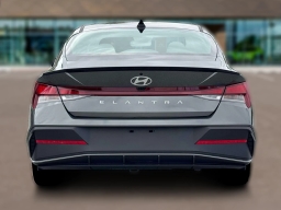 Hyundai Elantra SEL Sport IVT 2026