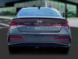 Hyundai Elantra SEL Sport IVT 2026