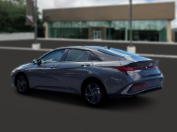 Hyundai Elantra SEL Sport IVT 2026