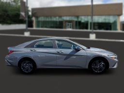 Hyundai Elantra SEL Sport IVT 2026