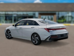 Hyundai Elantra Limited IVT 2026