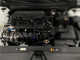 Hyundai Elantra Limited IVT 2026