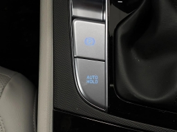 Hyundai Elantra Limited IVT 2026